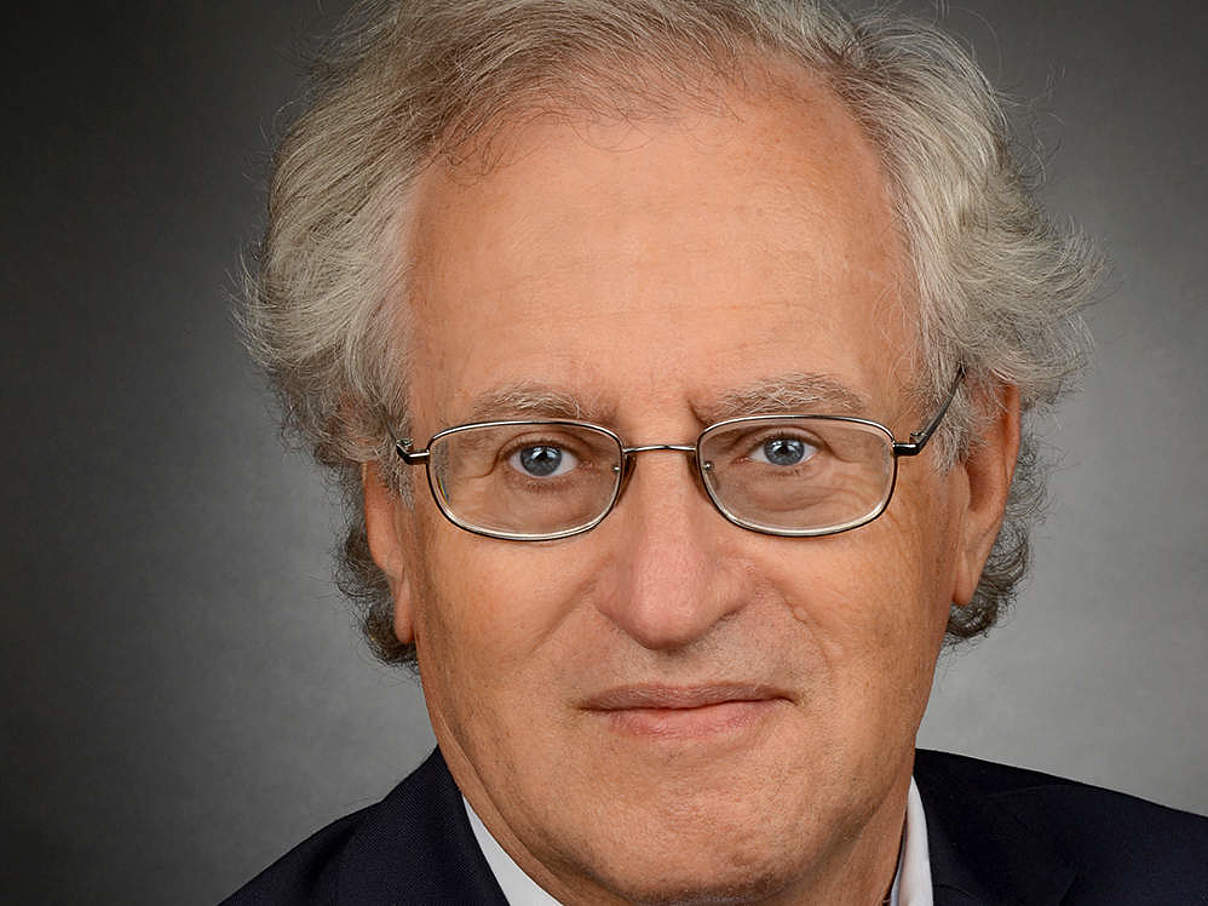 Als Geschäftsführer des Pro Futura Verlages begleitet und unterstützt Michael Rathgeber den WWF bereits seit über drei Jahrzehnten © privat Als Geschäftsführer des Pro Futura Verlages begleitet und unterstützt Michael Rathgeber den WWF bereits seit über drei Jahrzehnten © privat