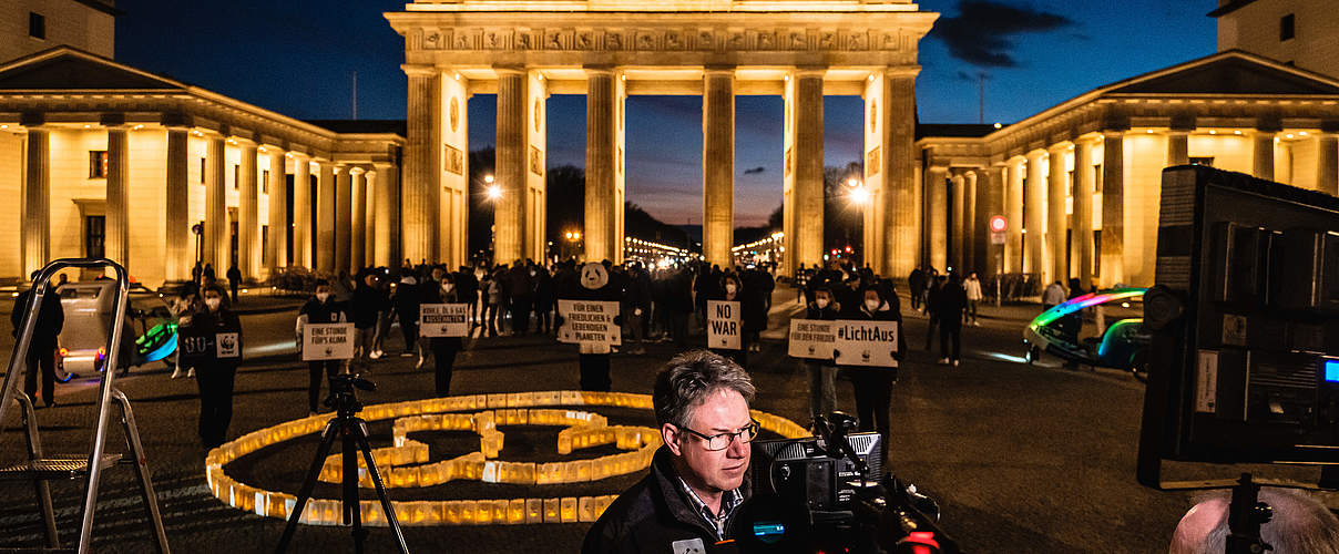 Christoph Heinrich vor dem Brandenburger Tor © Andi Weiland / WWF