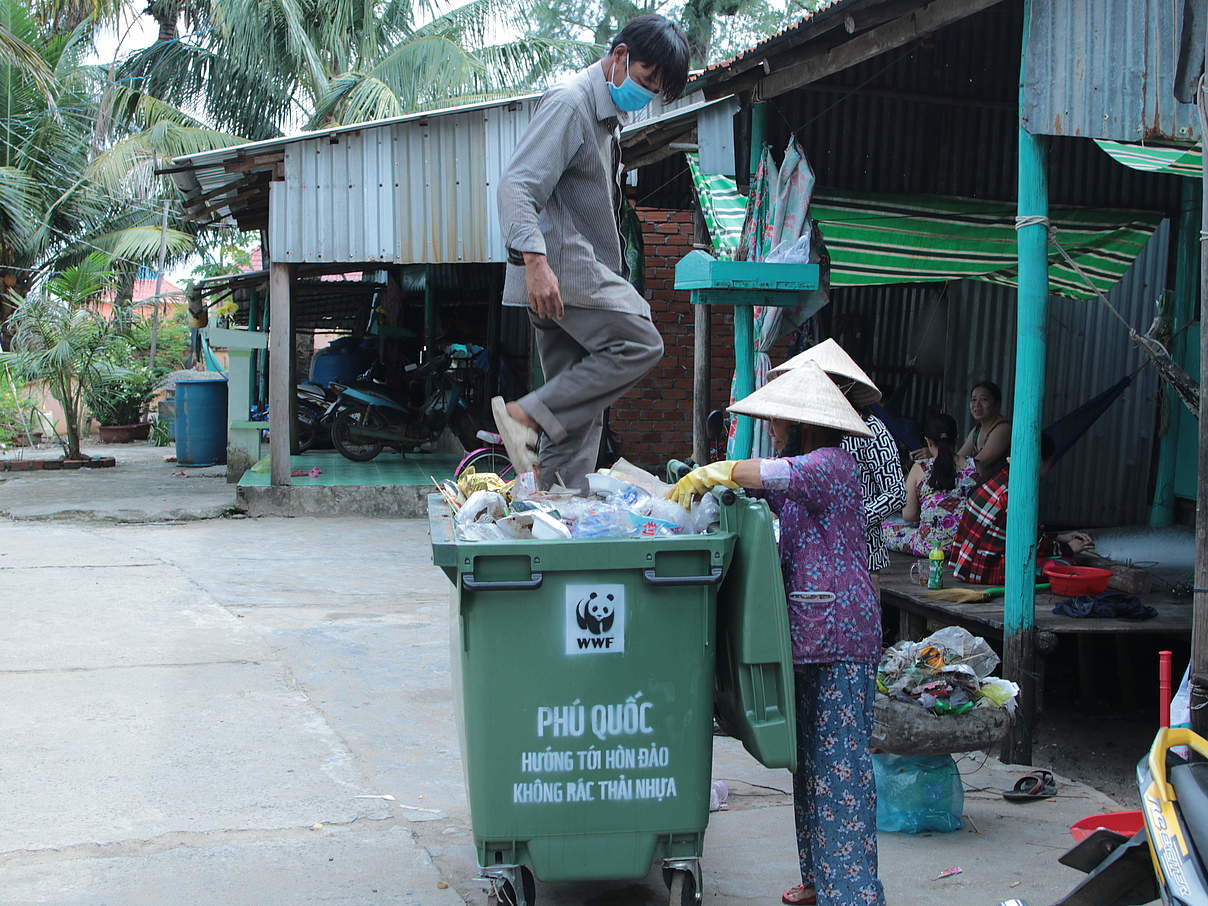 Müllentsorgung in Phu Quoc, Vietnam © Melanie Goemmel / WWF