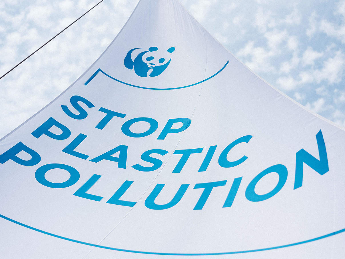 Stopp die Plastikverschmutzung! © MAITE BALDI / WWF-France 