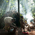 Angehörige der BaAka im Dzanga-Sangha-Gebiet © Percy Vogel / WWF