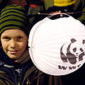 Kind mit WWF-Lampion © Richard Stonehouse / WWF