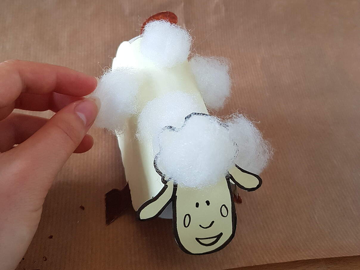 Wollige Schäfchen basteln