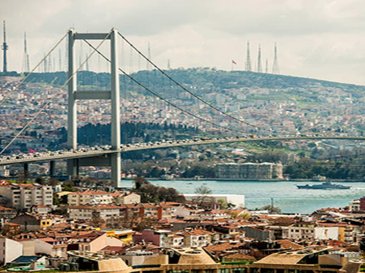 Blick auf den Bosporus © iStock / Getty Images
