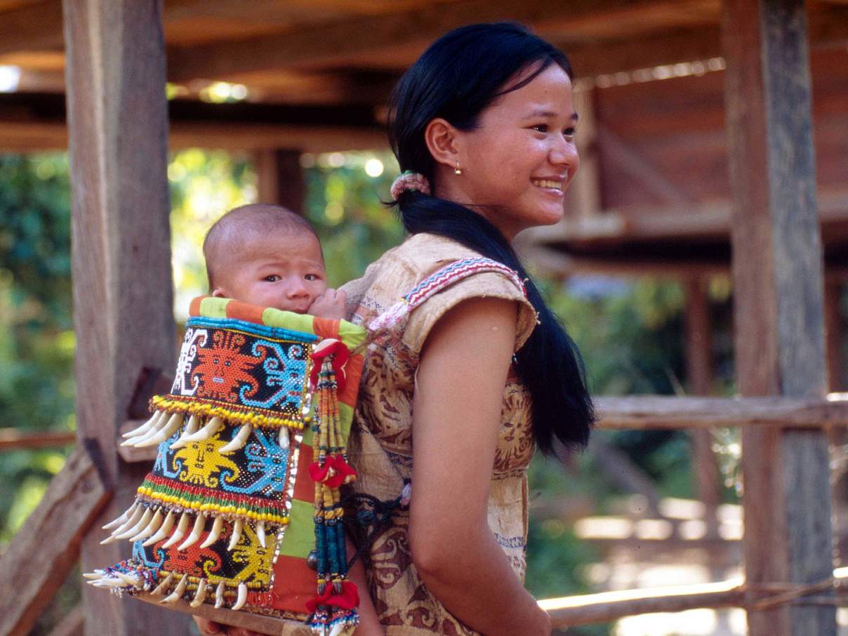 Dayak auf Borneo © Alain Compost / WWF Dayak auf Borneo © Alain Compost / WWF