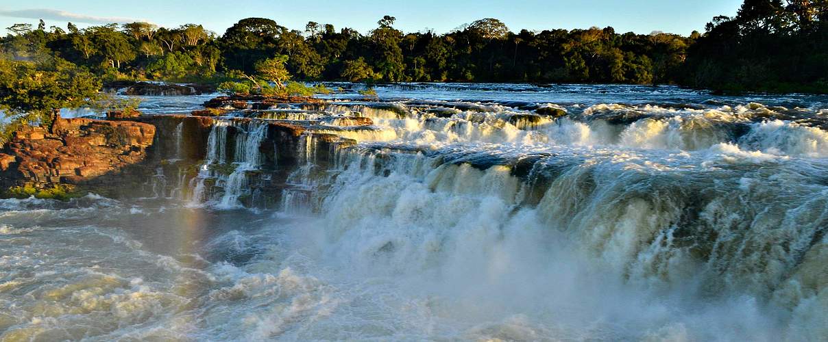 Wasserfall © Adriano Gambarini / WWF Brasilien