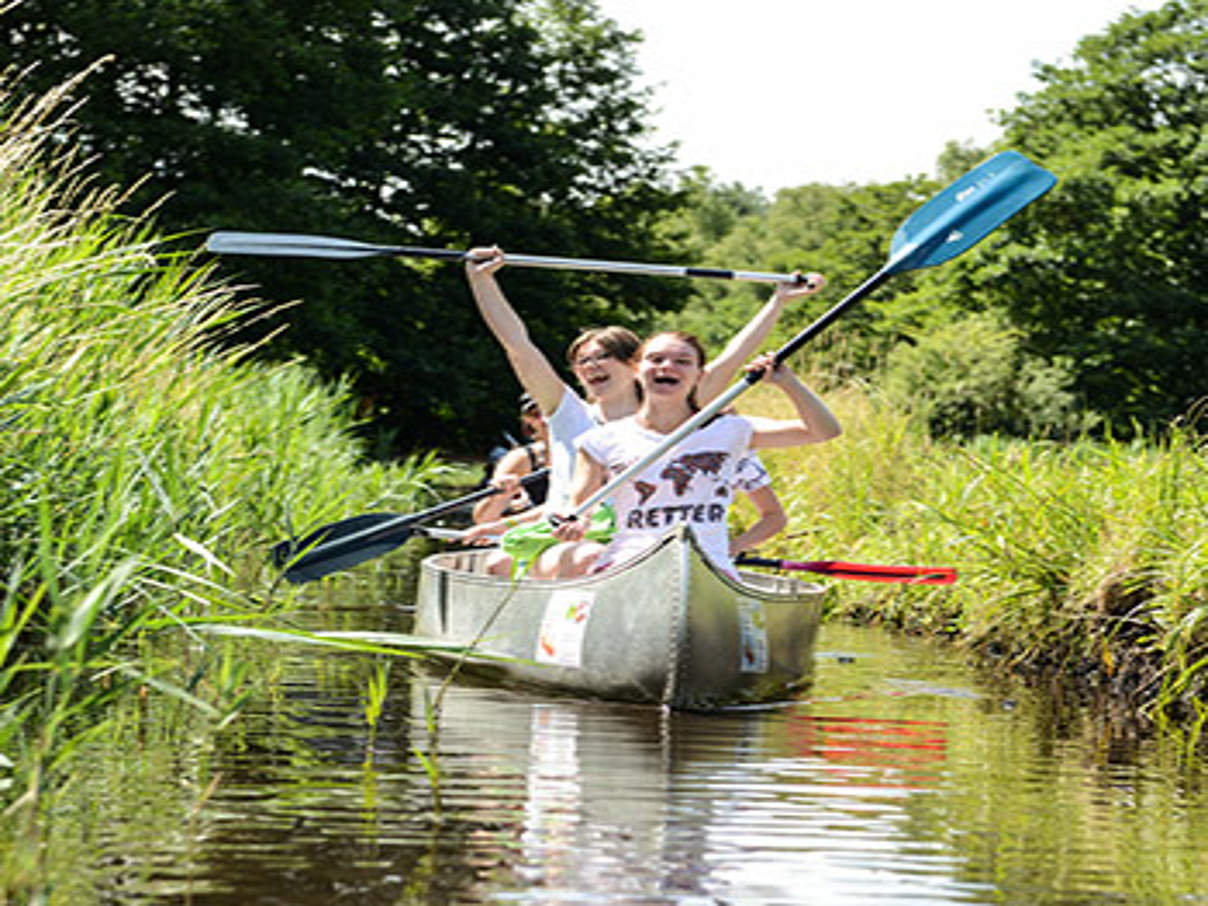 Auf Paddeltour im WWF-Camp © Peter Jelinek / WWF