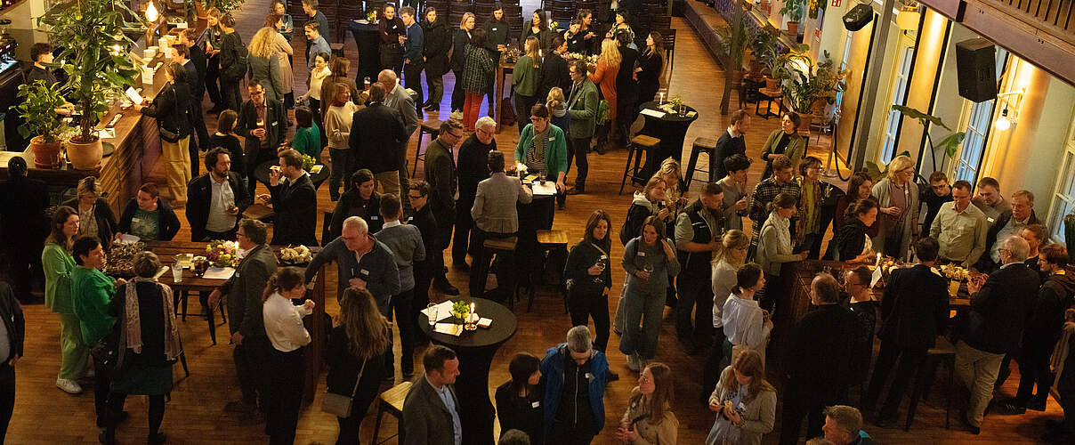 „KOMBI – kollektive Modelle zur Förderung der Biodiversität. Eine Veranstaltung am 23.04.2024 in der Alten Turnhalle im Friedrichshain - Berlin, Impulsvorträge und Impulsbars. © Kathrin Tschirner / WWF