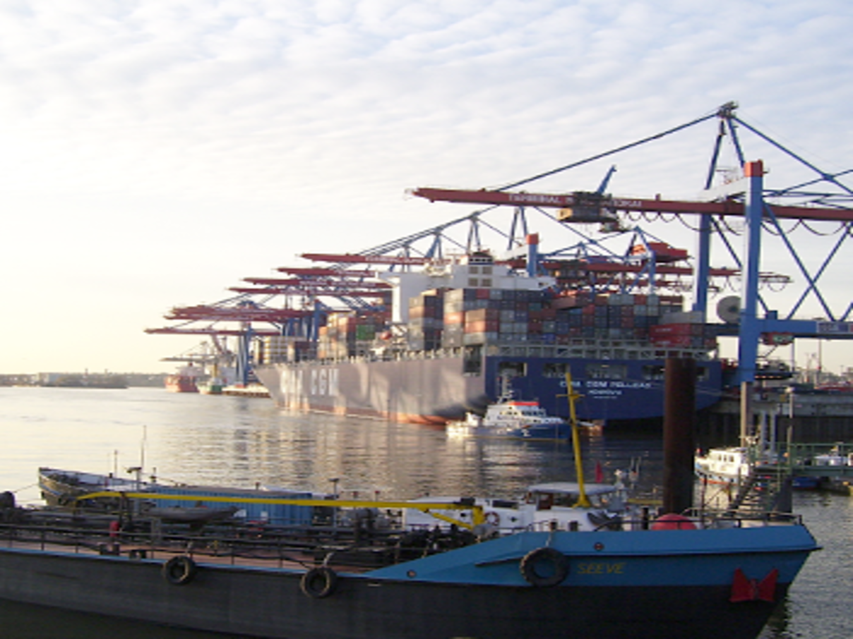 350 Hamburger Hafen c Karl Heinz Boehnke WWF Hamburger Hafen © Karl-Heinz Böhnke / WWF