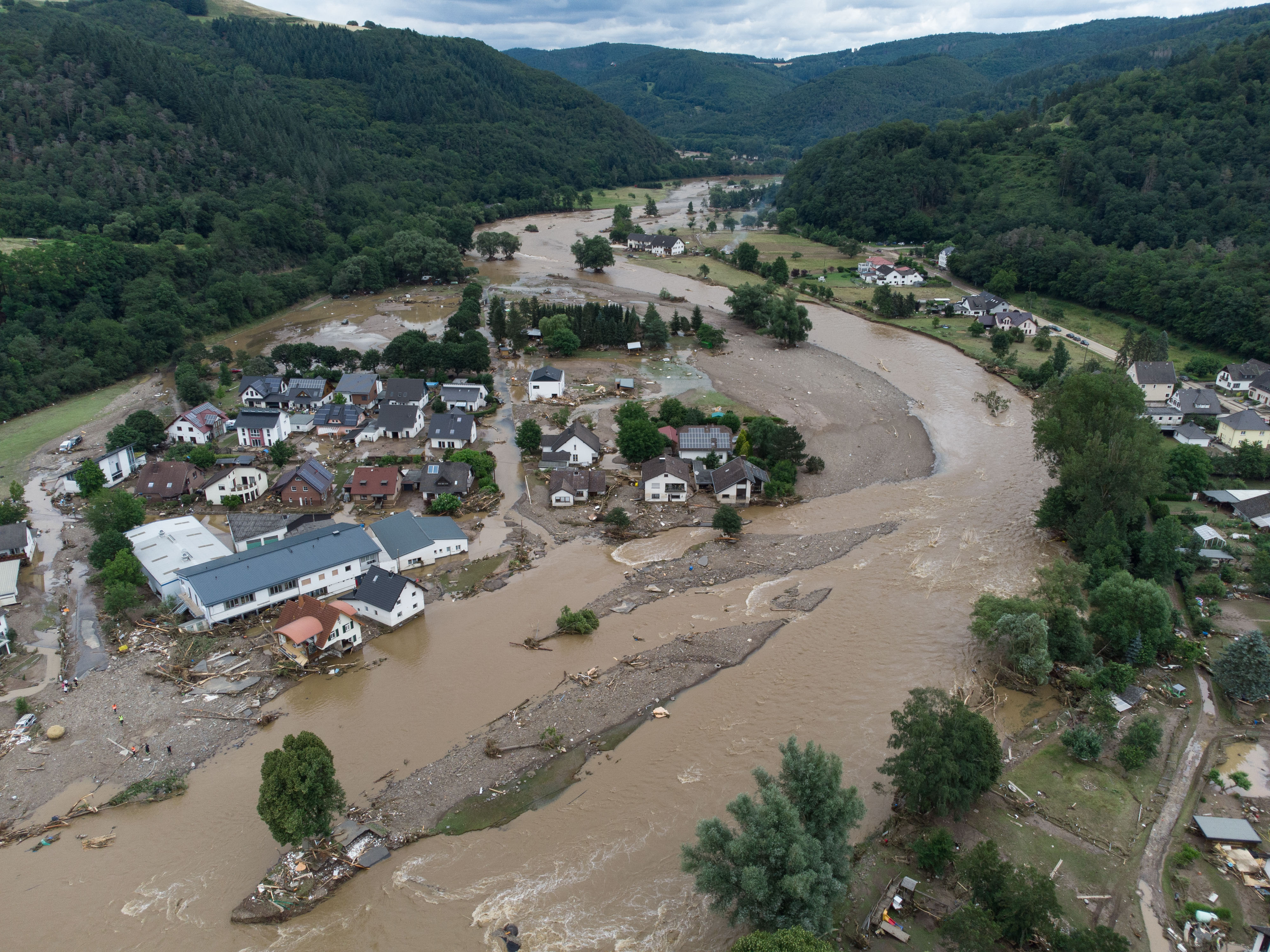 Das Hochwasser bei Insul © picturealliance / dpa / Boris Roessler